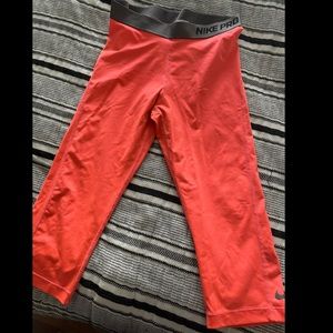 Nike Pro leggings